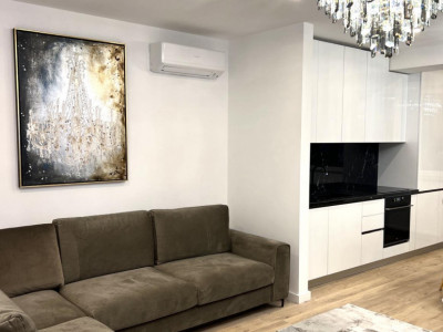 LUX / COMPLET MOBILAT SI UTILAT / LOC DE PARCARE / 