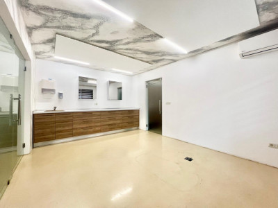SPATIU COMPERCIAL / PRETABIL CLINICA MEDICALA / NOTARIAT /CABINET AVOCAT
