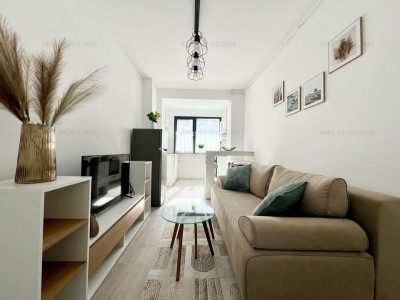 NOU / COMPLET MOBILAT SI UTILAT