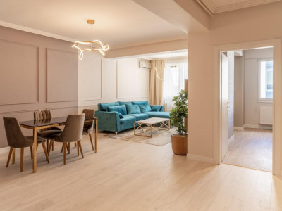 APARTAMENT SUPERB/ DESIGN MODERN BLOC NOU/ LOC PARCARE