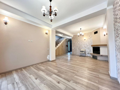 VILA 4 CAMERE / CURTE PROPRIE/ 2 LOCURI PARCARE