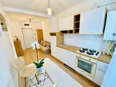 NOU / STUDIO COMPLET MOBILAT SI UTILAT / LOC PARCARE