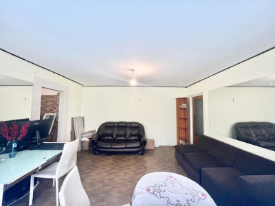 3 CAMERE / BLOC REABILITAT TERMIC /POSIBILITATE PLATA IN 3 RATE /USOR NEGOCIABIL