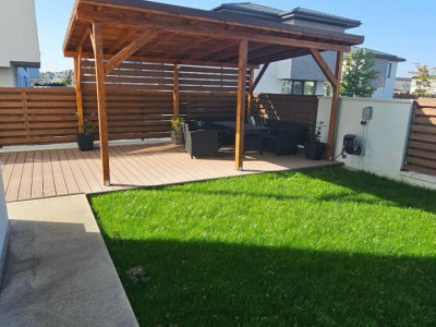 NOU / SUPERB / GRADINA CU FOISOR