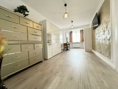 NOU /SUPERB / COMPLET MOBILATA SI UTILATA